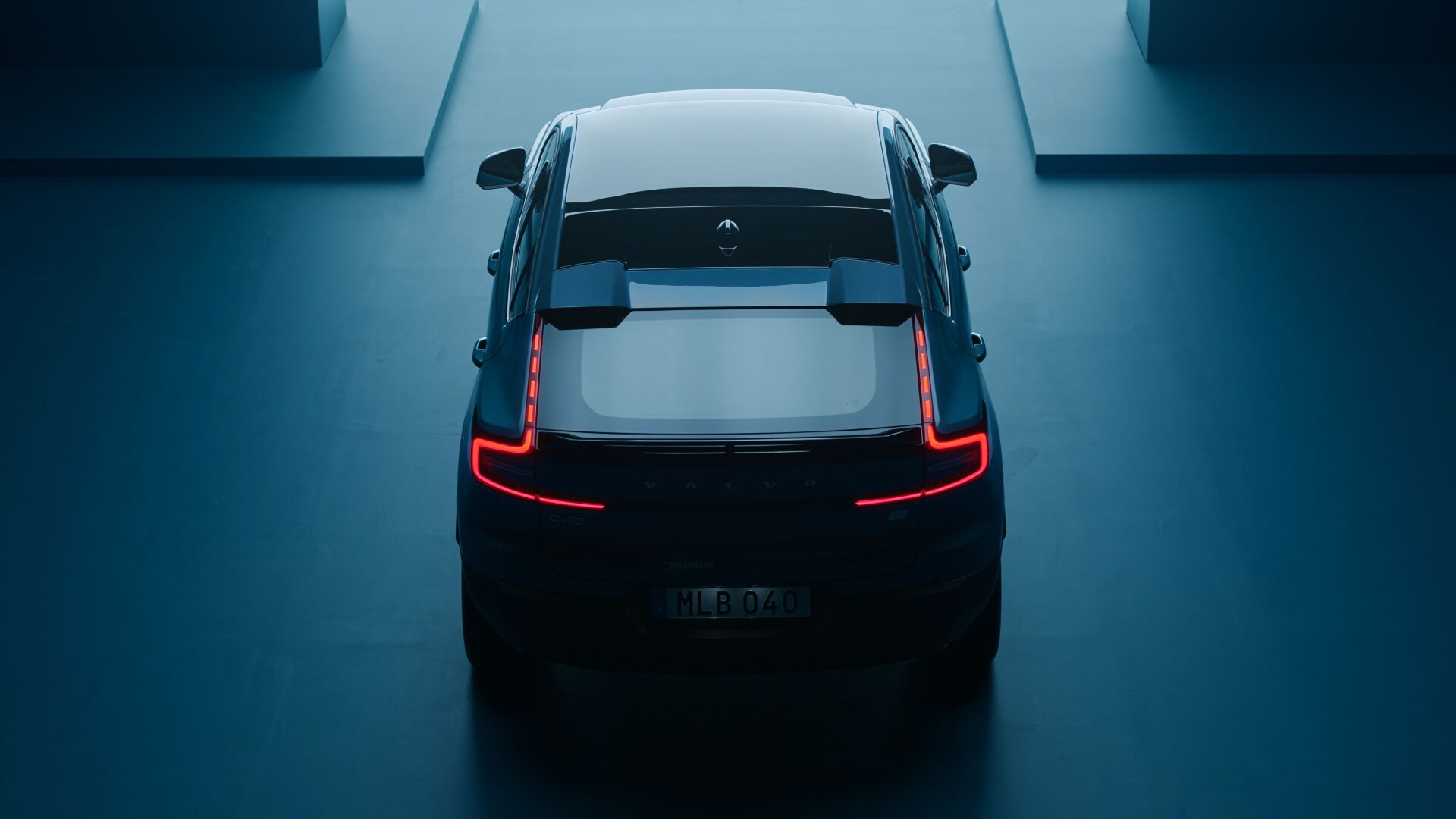 Volvo C40 Gallery