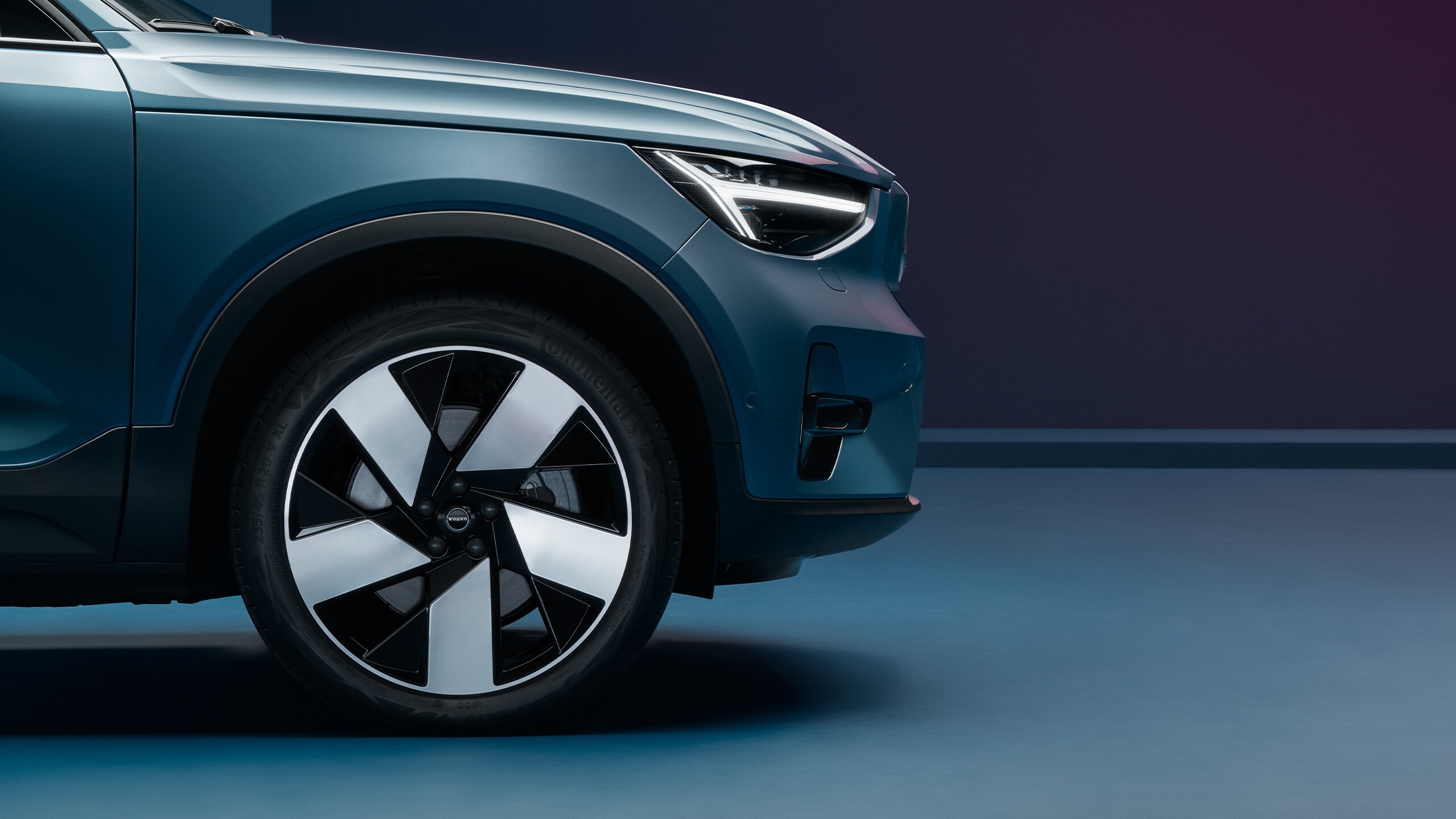 Volvo C40 Gallery