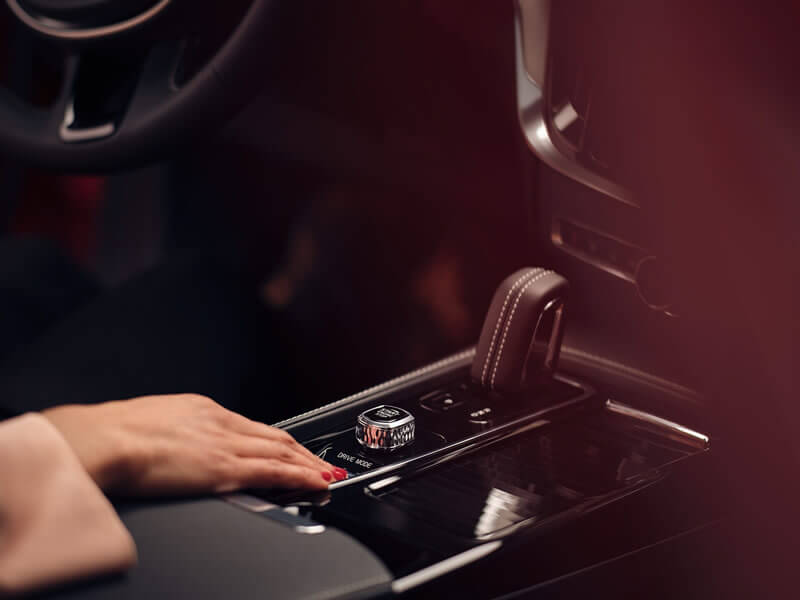 Volvo S60 - Explore the Features