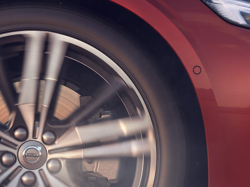 Volvo S60 - Explore the Features