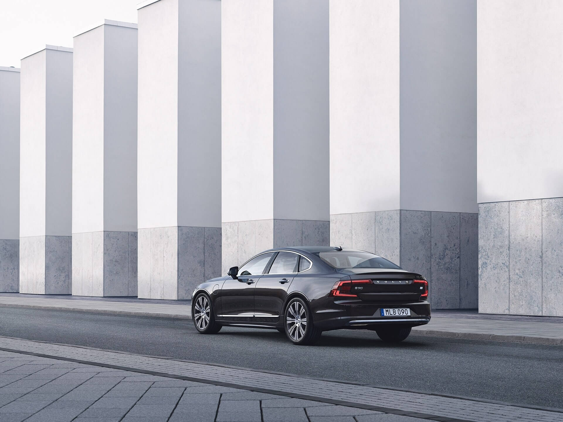 Volvo S90 - Explore the Features