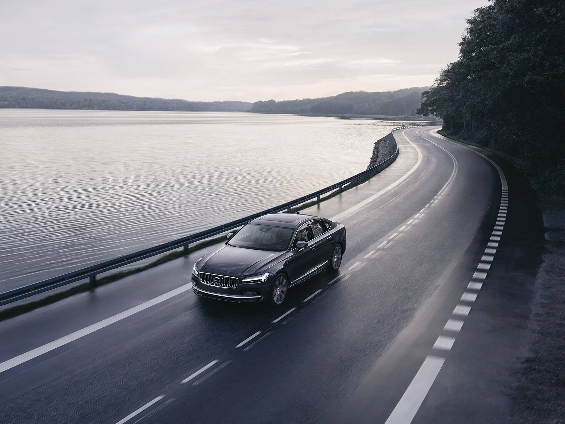 Volvo S90 - Explore the Features