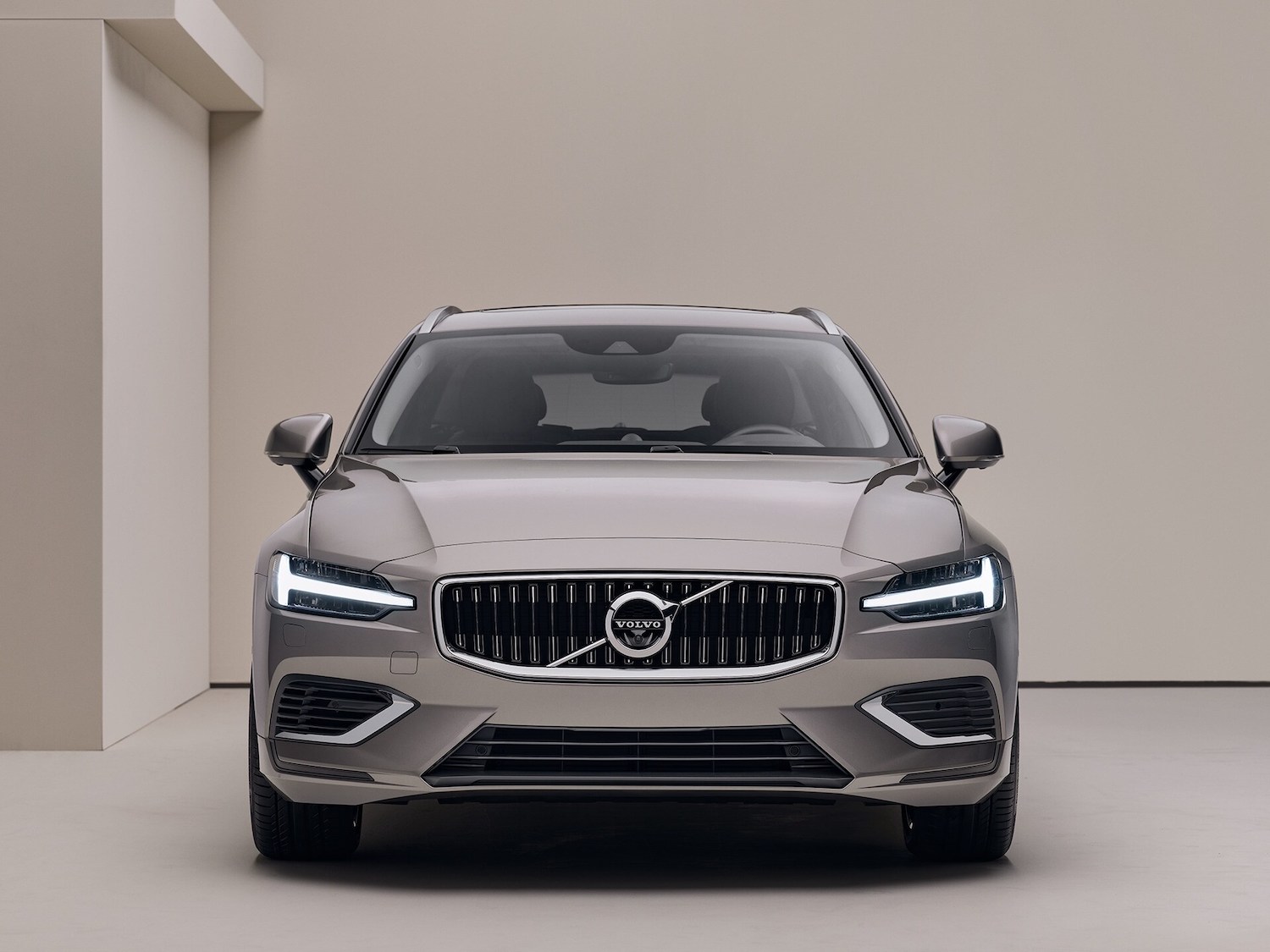 Volvo V60 - Explore the Features