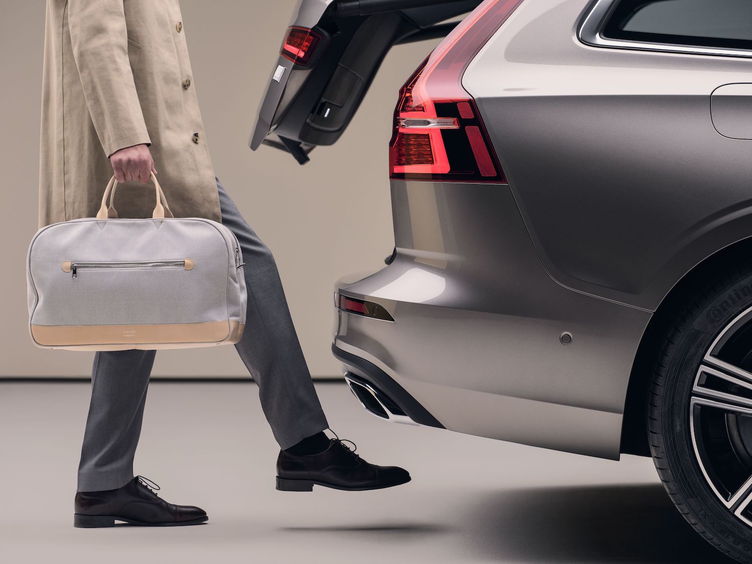 Volvo V60 - Explore the Features