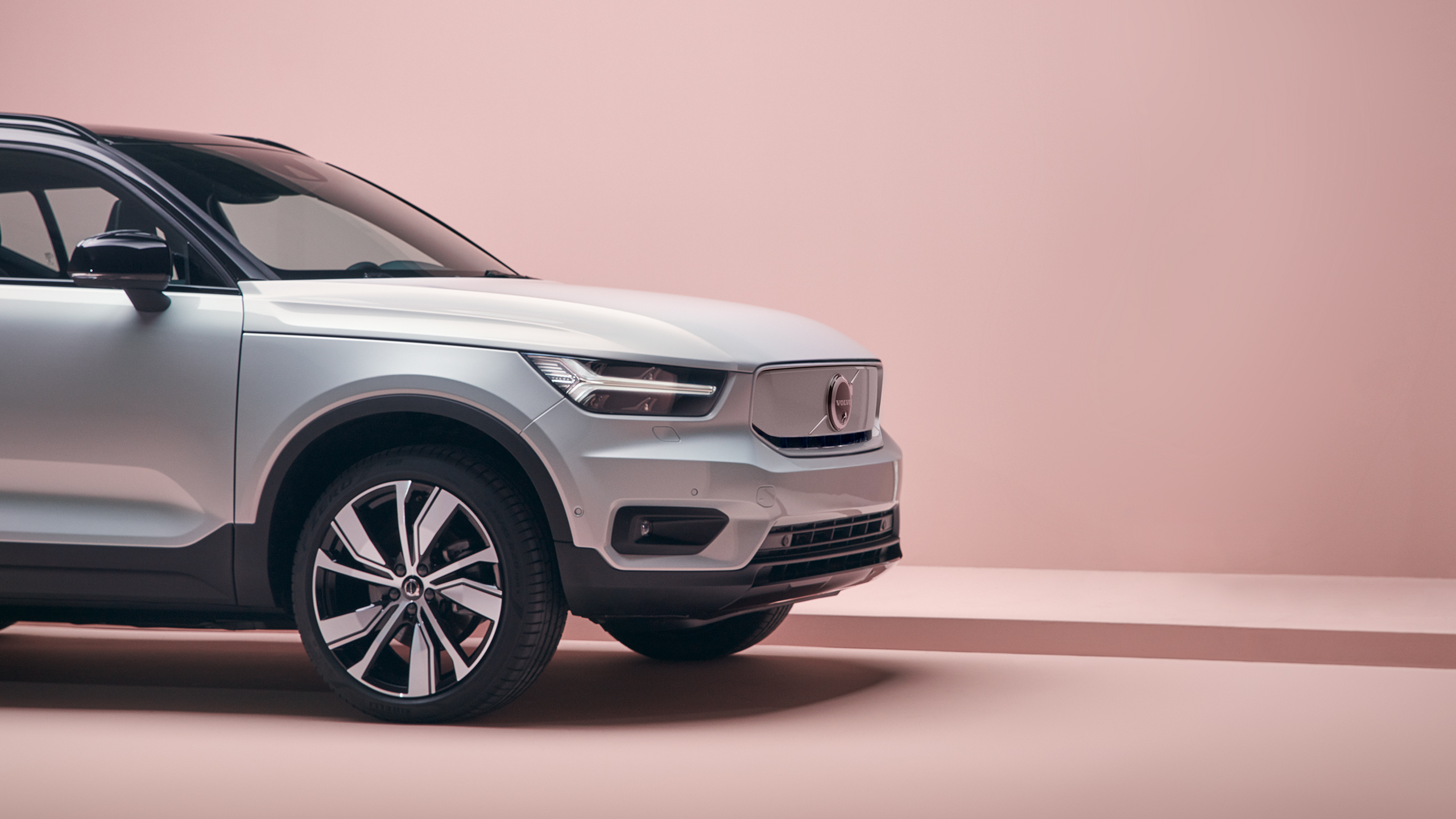 Volvo XC40 Recharge Pure Electric Gallery