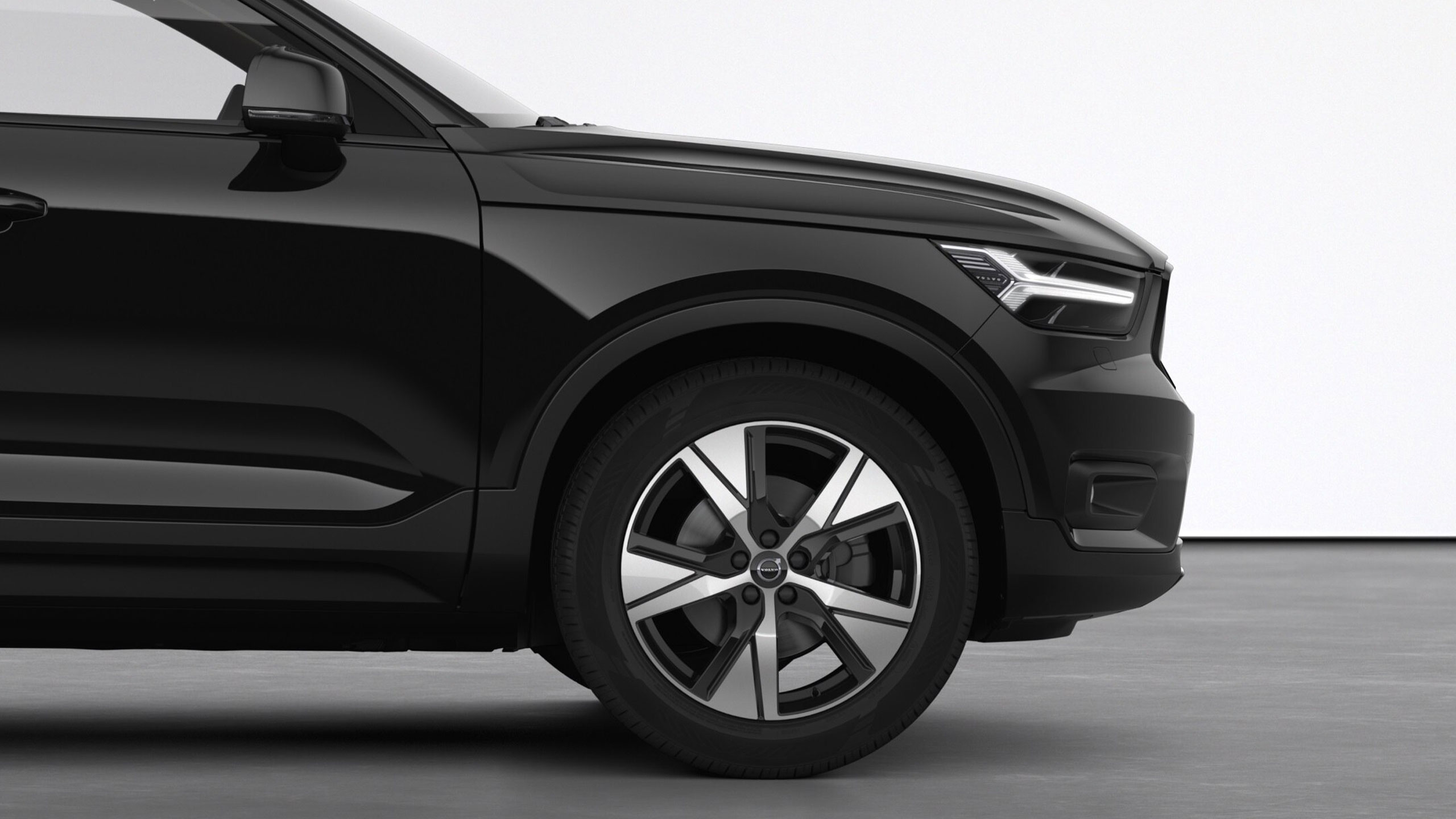 Volvo XC40 Recharge Pure Electric Gallery