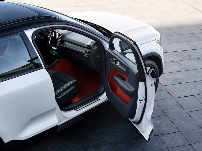 Volvo XC40 - Explore the Features