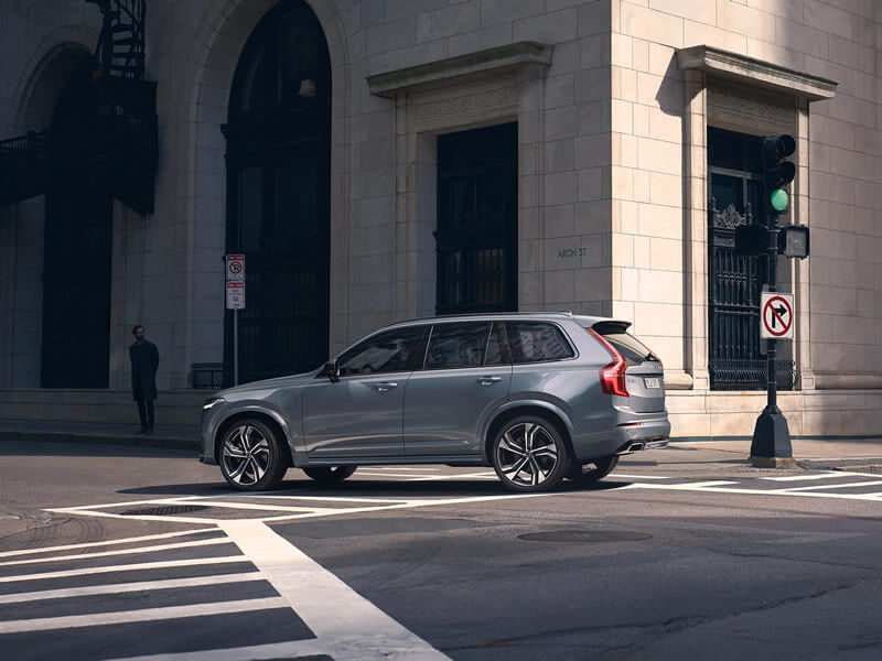 Volvo XC90 - Explore the Features