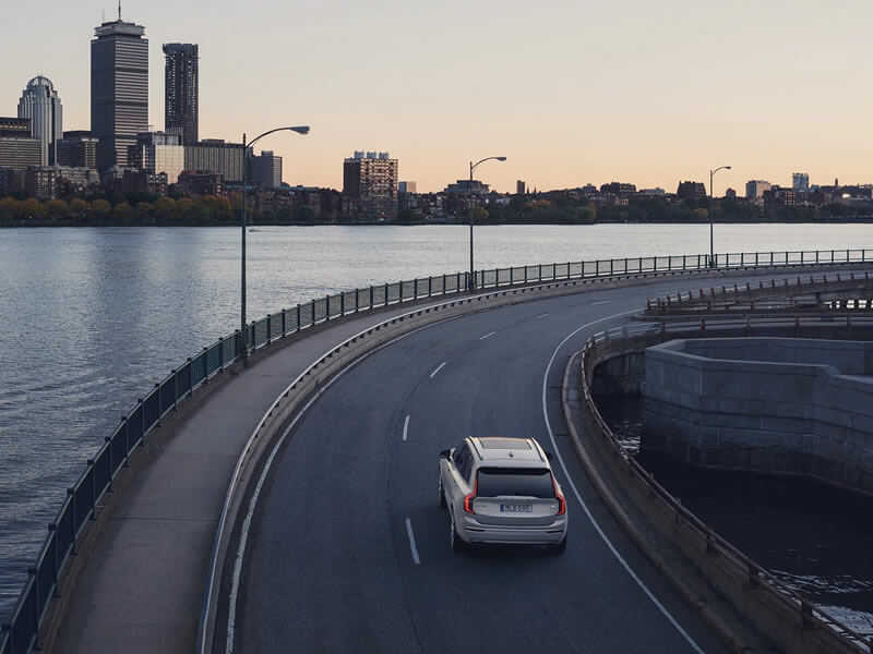 Volvo XC90 - Explore the Features
